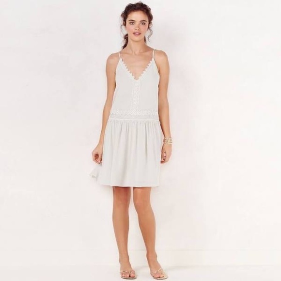 LC LAUREN CONRAD Bright White Drop Waist Lace Trim Shift Dress Medium - Picture 2 of 5